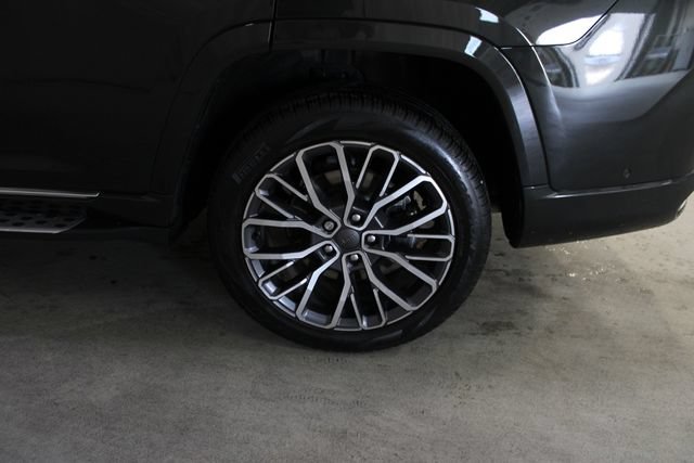 Used 2022 Jeep Grand Cherokee L Summit AWD/4WD image 39