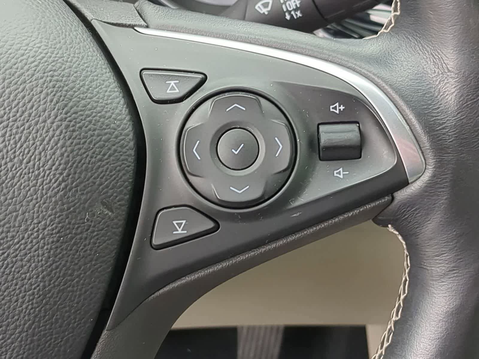 Used 2018 Buick Regal Essence w/ Driver Confidence Package #1 FWD image 24