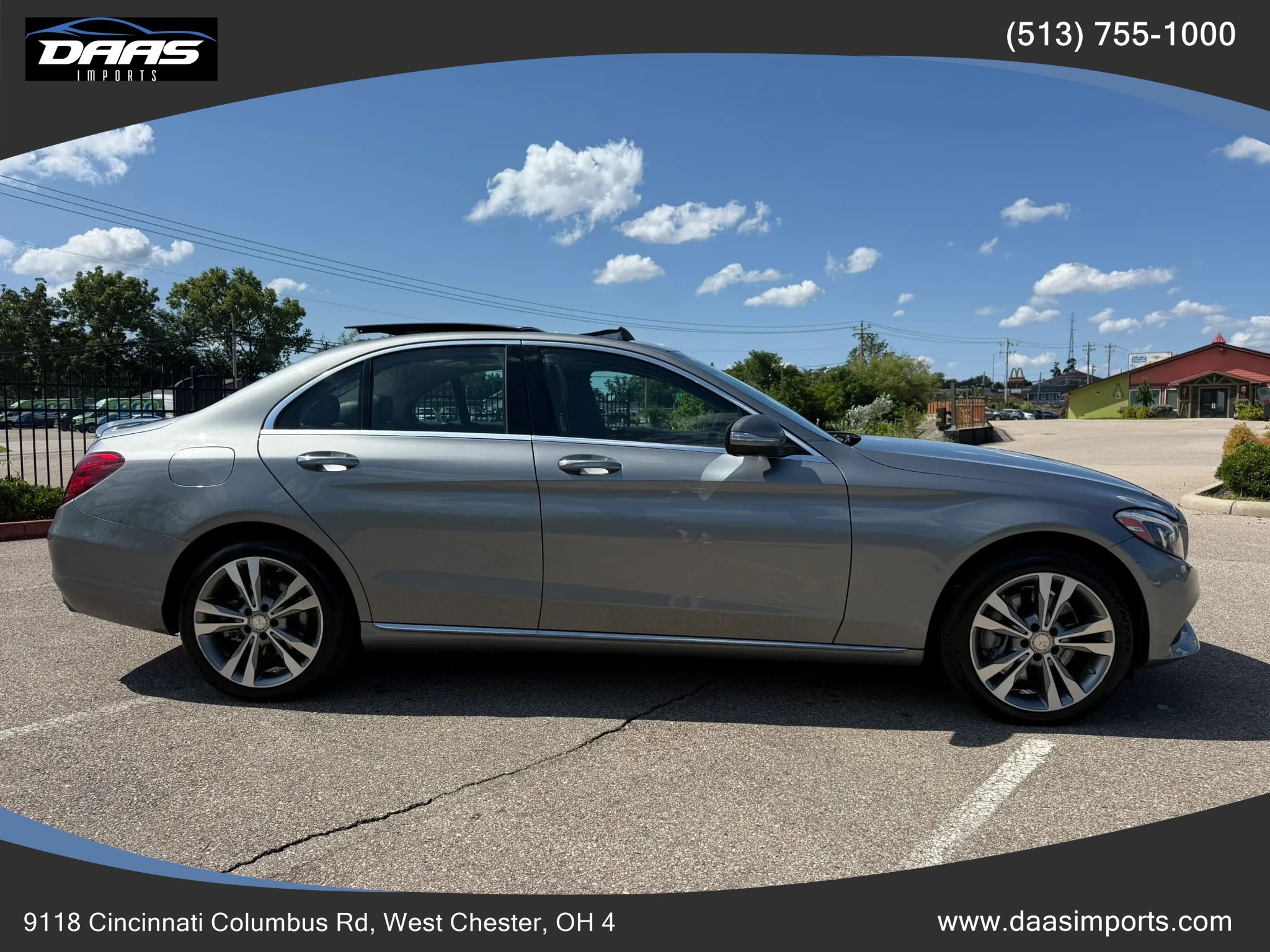 Used 2015 Mercedes-Benz C 300 4MATIC Sedan image 4