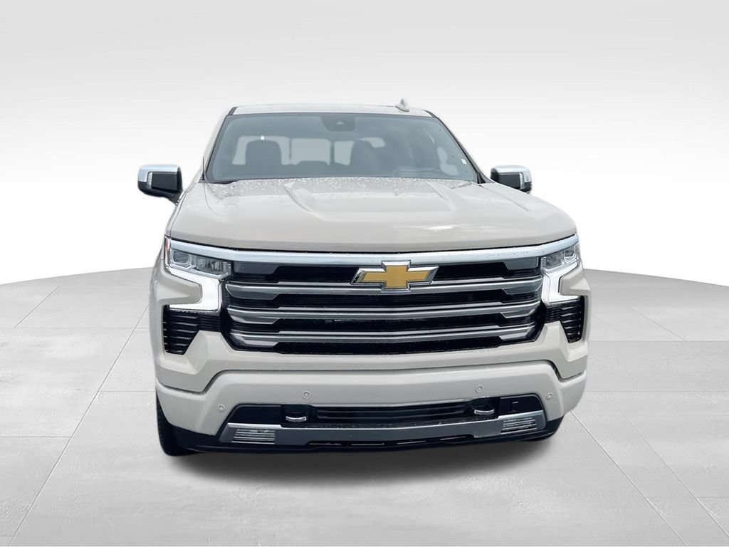 New 2026 Chevrolet Silverado 1500 High Country w/ High Country Premium Package AWD/4WD image 3