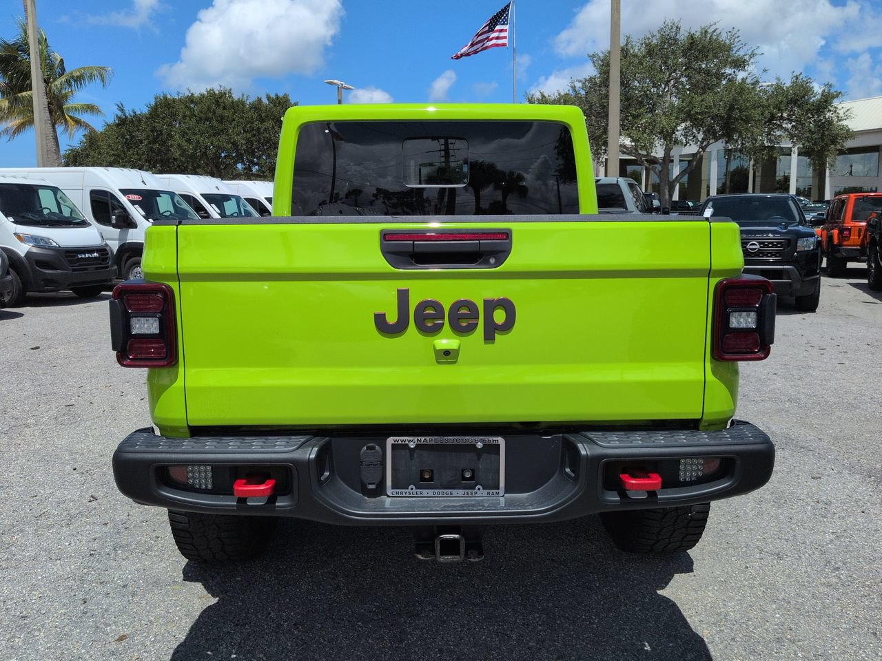 Used 2021 Jeep Gladiator Rubicon AWD/4WD image 6