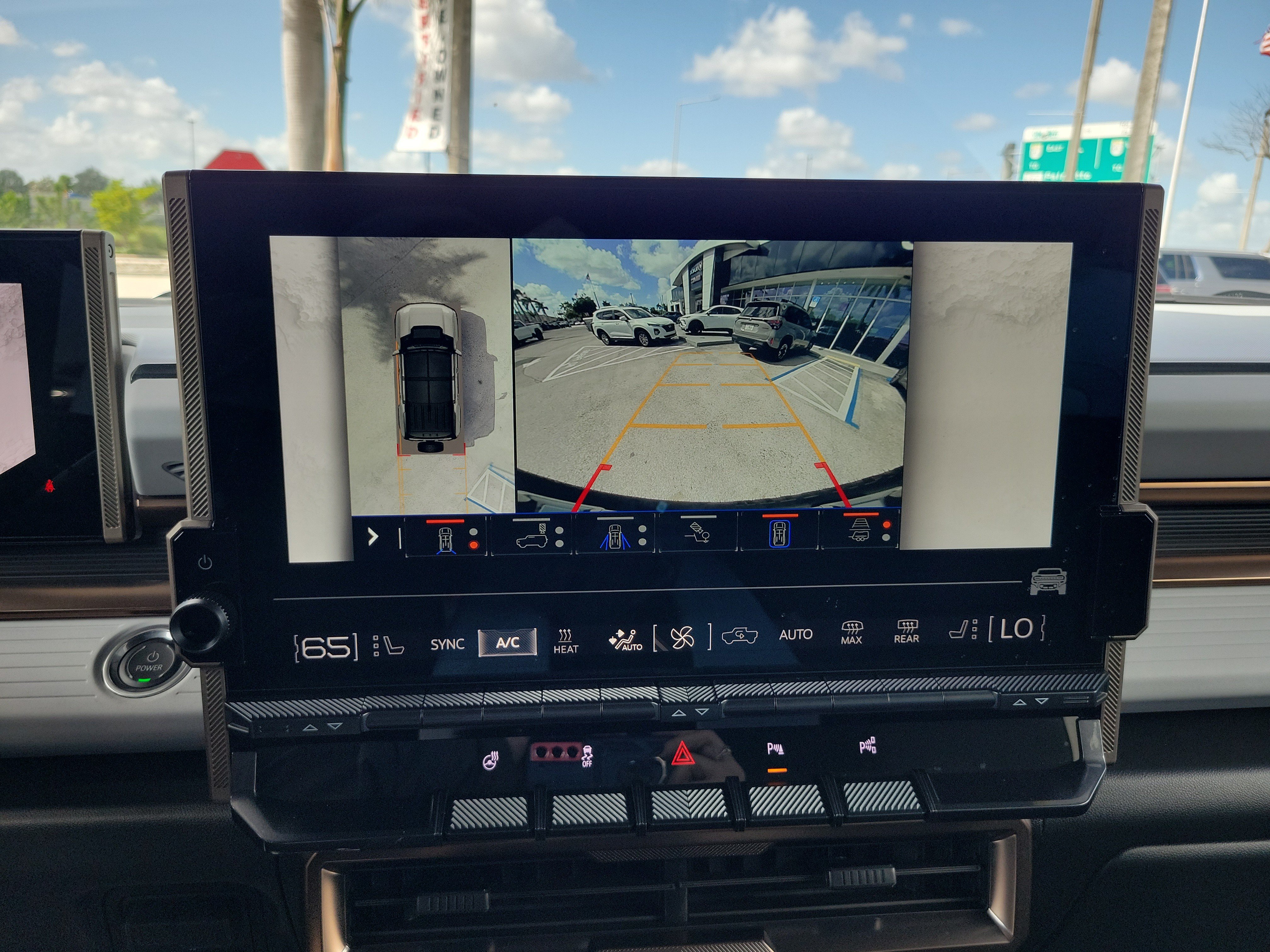 Used 2024 GMC Hummer EV 3X w/ LPO, Sport Package AWD/4WD image 11