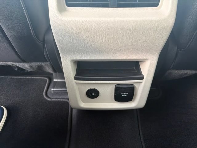 Used 2024 Ford Edge Titanium AWD/4WD image 33