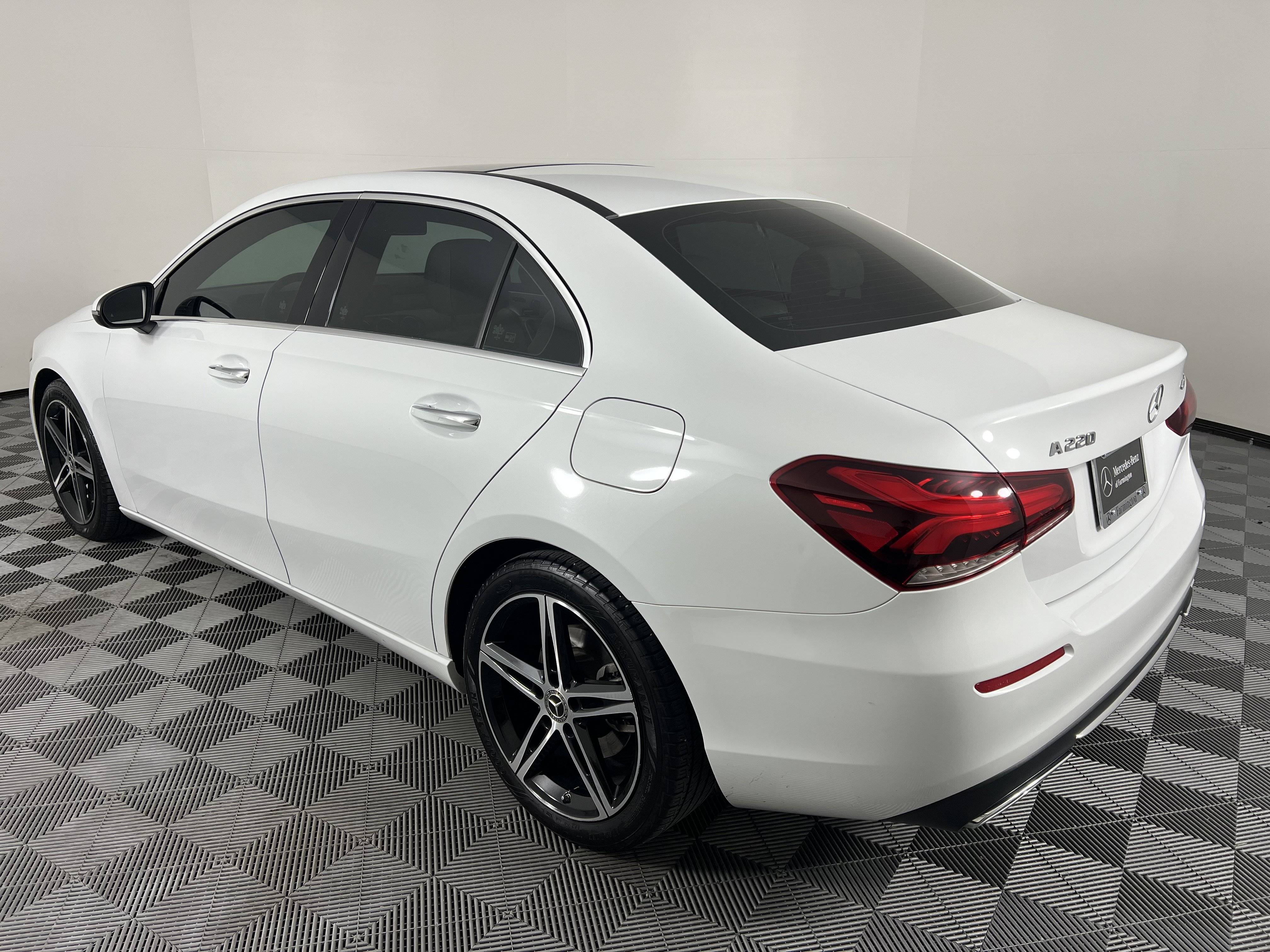 Used 2020 Mercedes-Benz A 220 4MATIC image 10