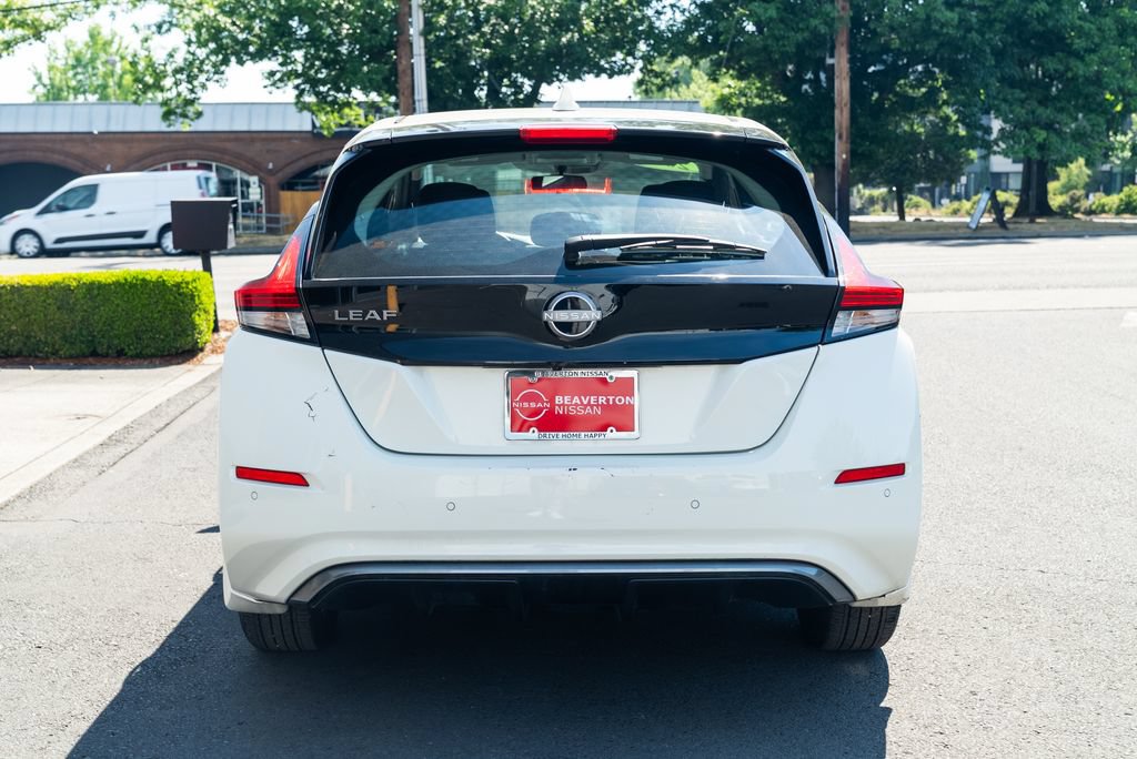 Used 2024 Nissan Leaf S FWD image 5