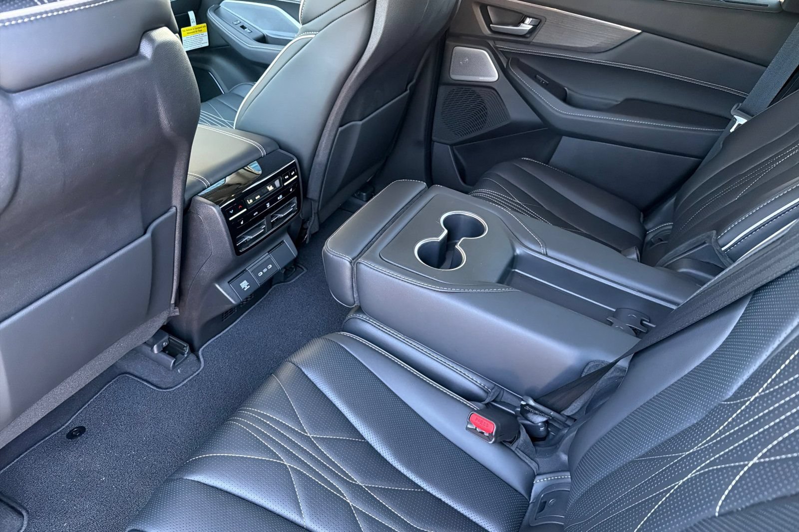 New 2026 Acura MDX w/ Advance Package AWD/4WD image 12