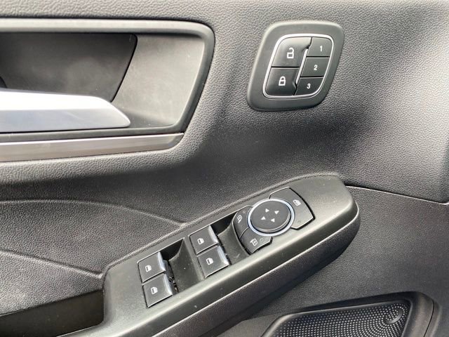 Used 2022 Ford Escape Titanium image 15