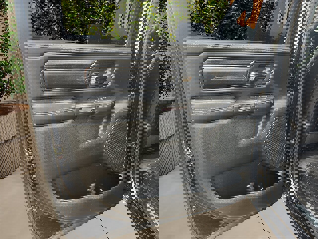 Used 2022 RAM 1500 Limited w/ Body-Colour Bumper Group image 66