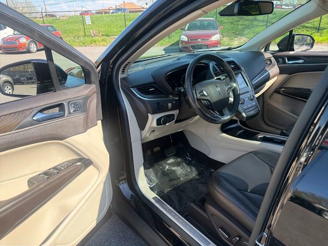 Used 2017 Lincoln MKC Reserve AWD/4WD image 32