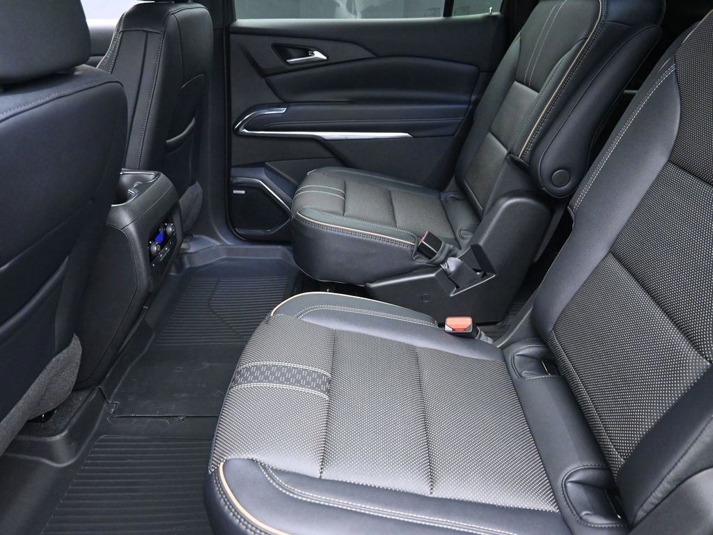 New 2026 Chevrolet Traverse High Country image 11