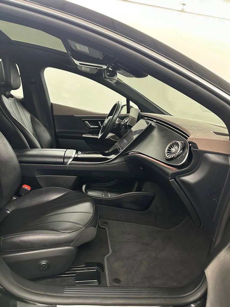 Used 2024 Mercedes-Benz EQE 350+ 4MATIC Sedan w/ Driver Assistance Package image 32