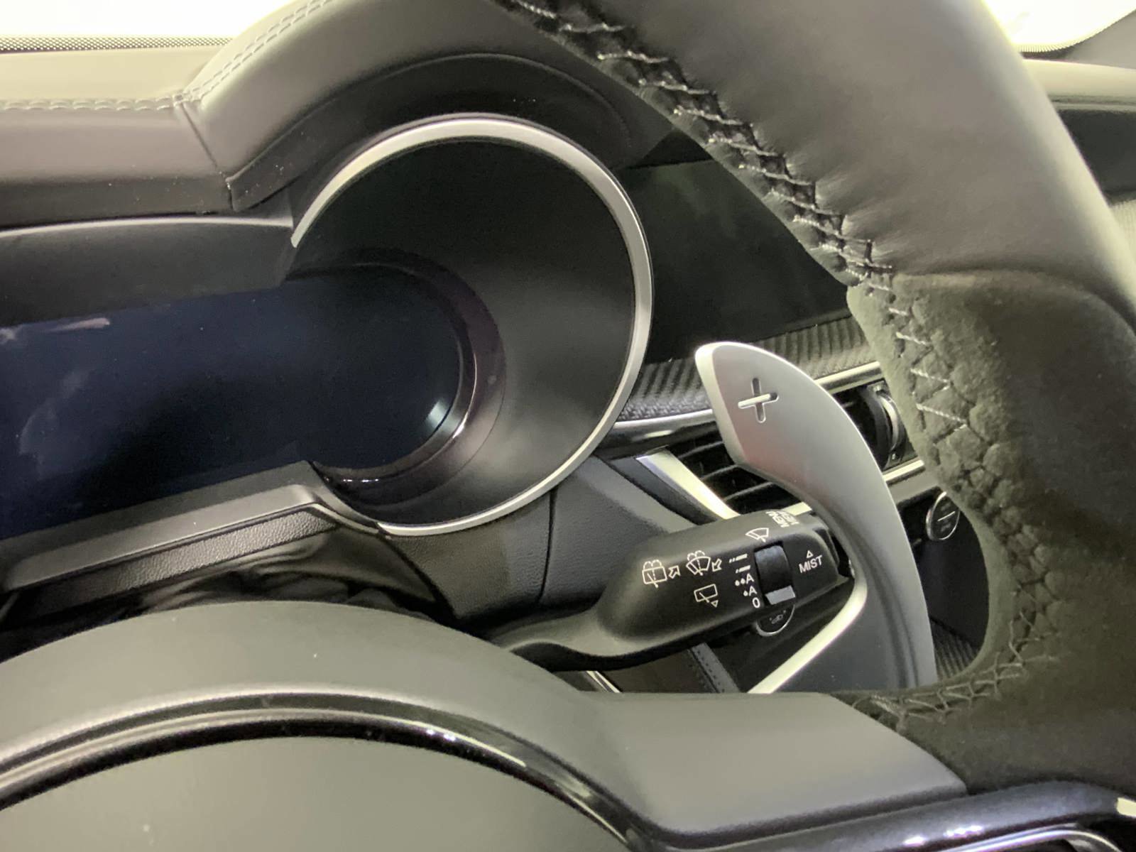 New 2024 Alfa Romeo Stelvio Quadrifoglio w/ Active Assist Plus Package image 28