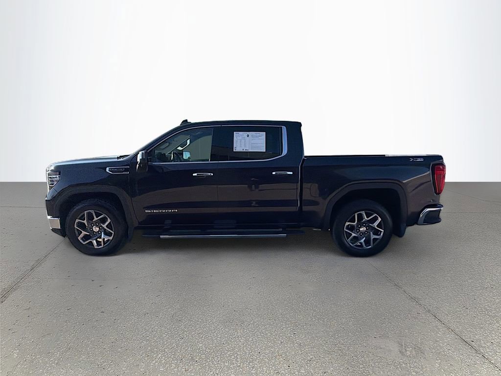 Used 2022 GMC Sierra 1500 SLT w/ X31 Off-Road Package image 8