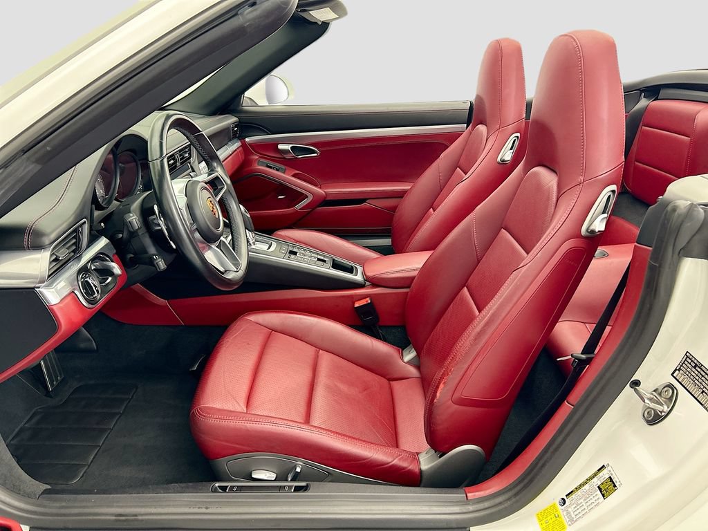 Used 2019 Porsche 911 Cabriolet image 17