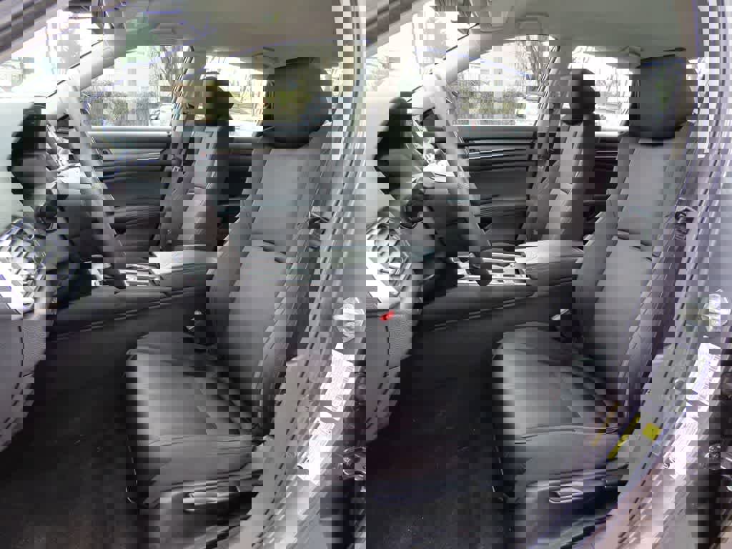 Used 2018 Honda Accord LX image 12