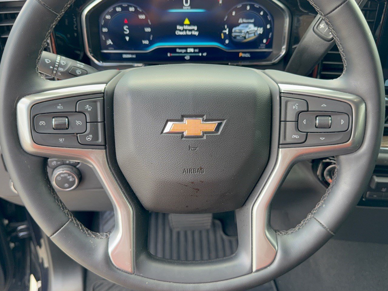 Certified 2023 Chevrolet Silverado 1500 LT AWD/4WD image 10