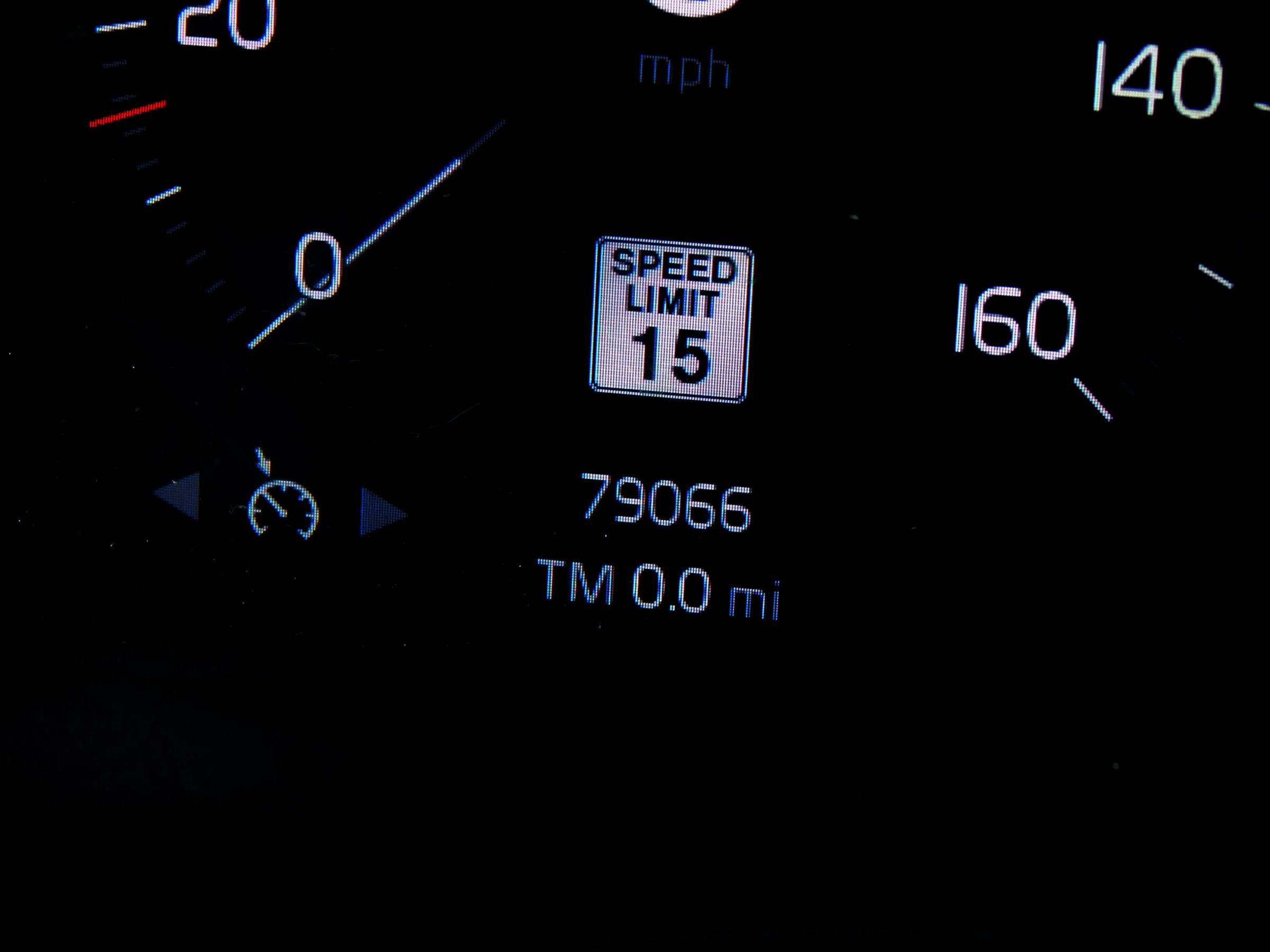 Used 2021 Volvo XC40 T4 Momentum FWD image 26