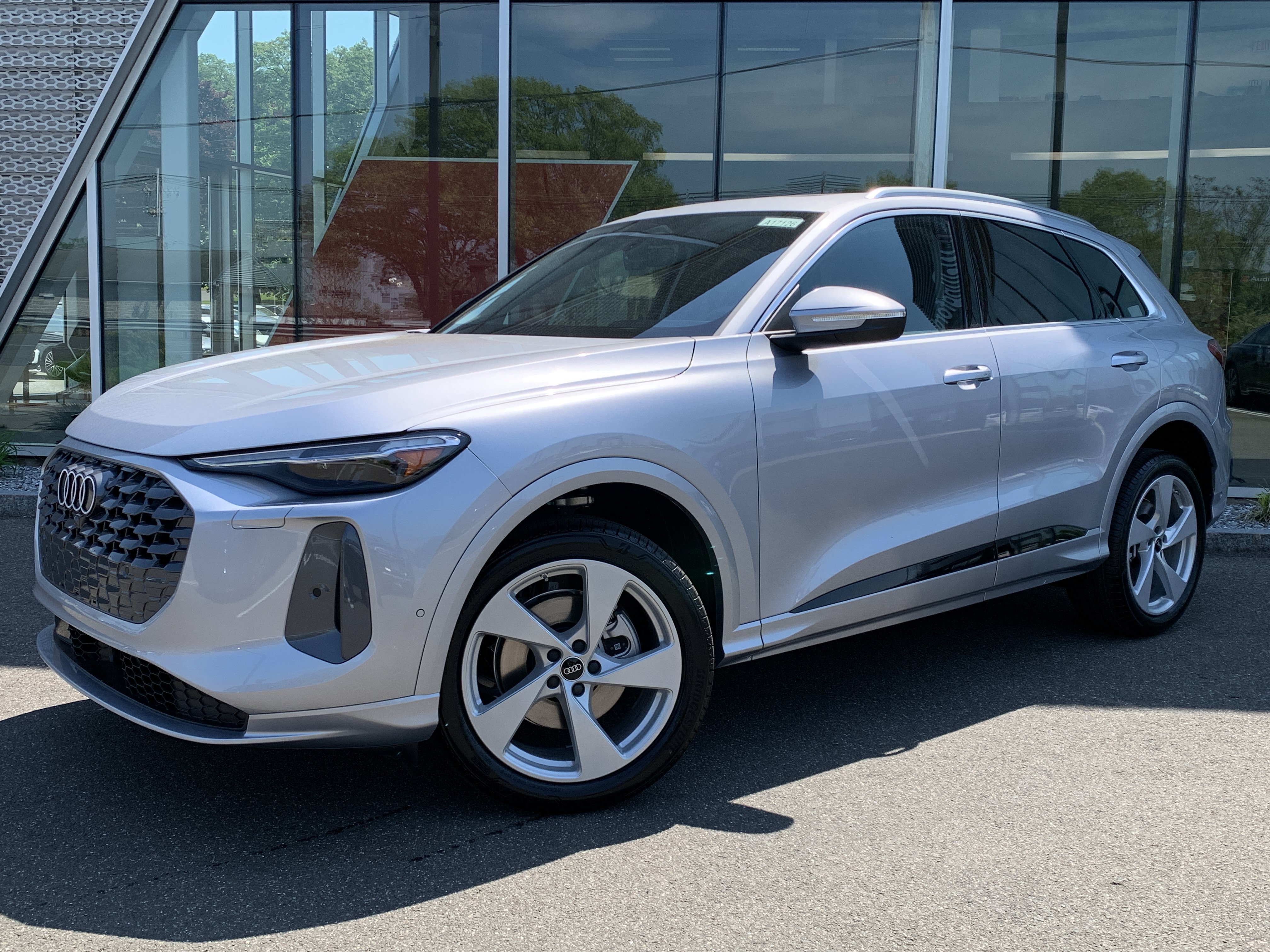 New 2026 Audi Q5 Premium AWD/4WD image 1