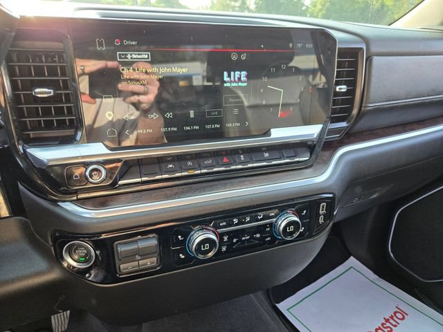 Used 2025 GMC Sierra 1500 SLT AWD/4WD image 25