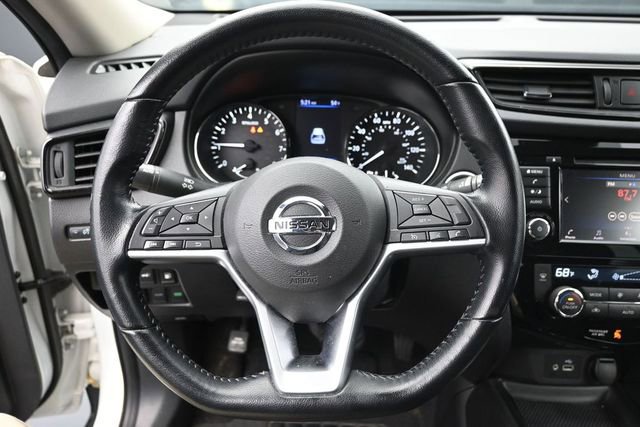 Used 2020 Nissan Rogue SV AWD/4WD image 19