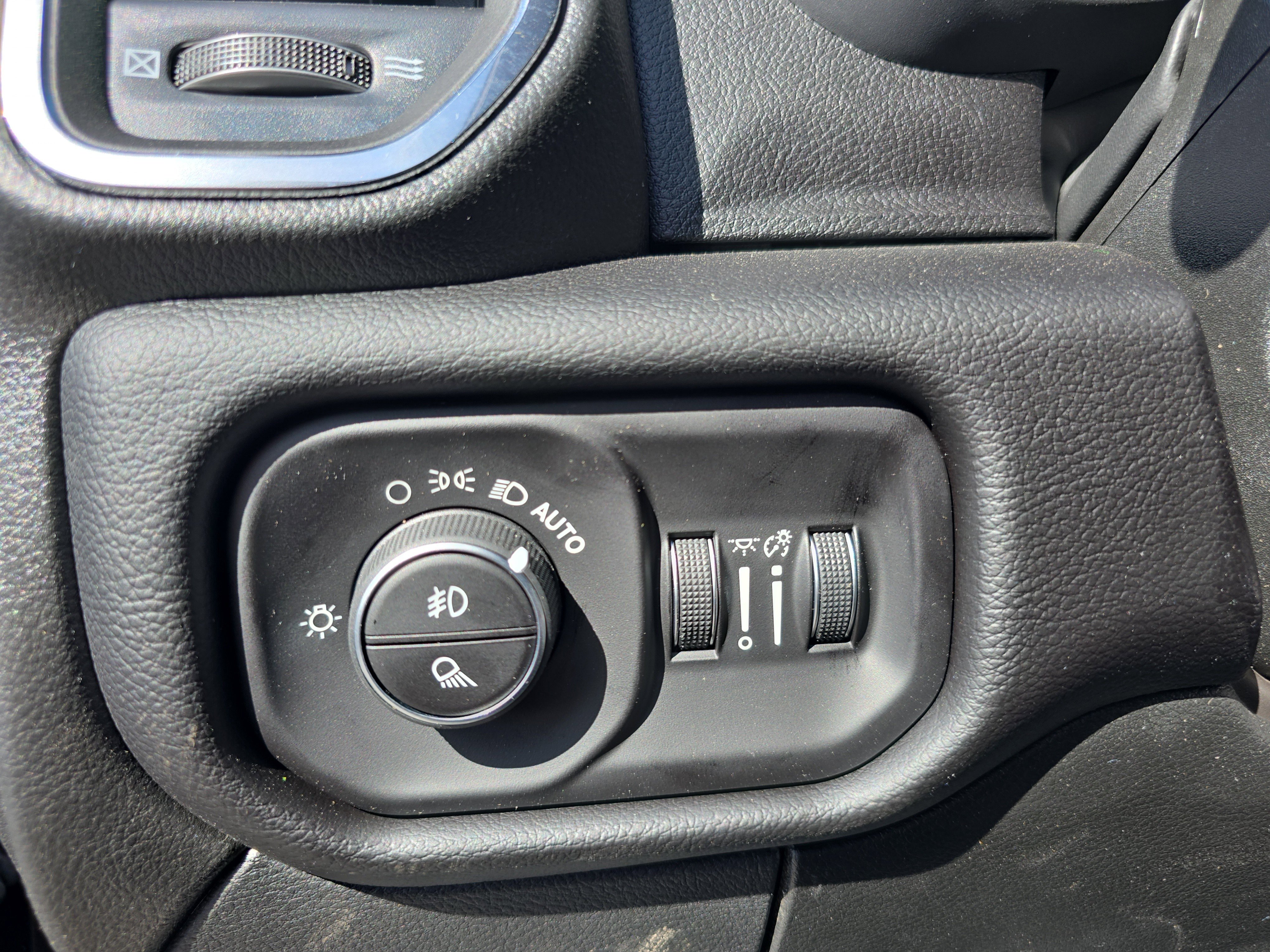 New 2026 RAM 2500 Laramie image 18