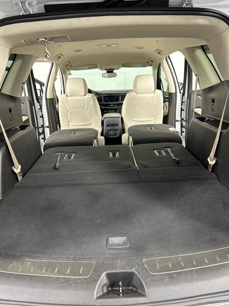 Used 2023 Buick Enclave Essence image 22