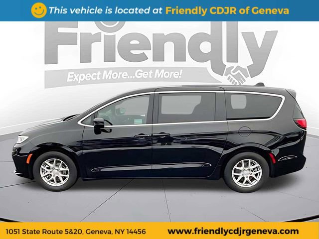 New 2026 Chrysler Pacifica Select FWD image 8