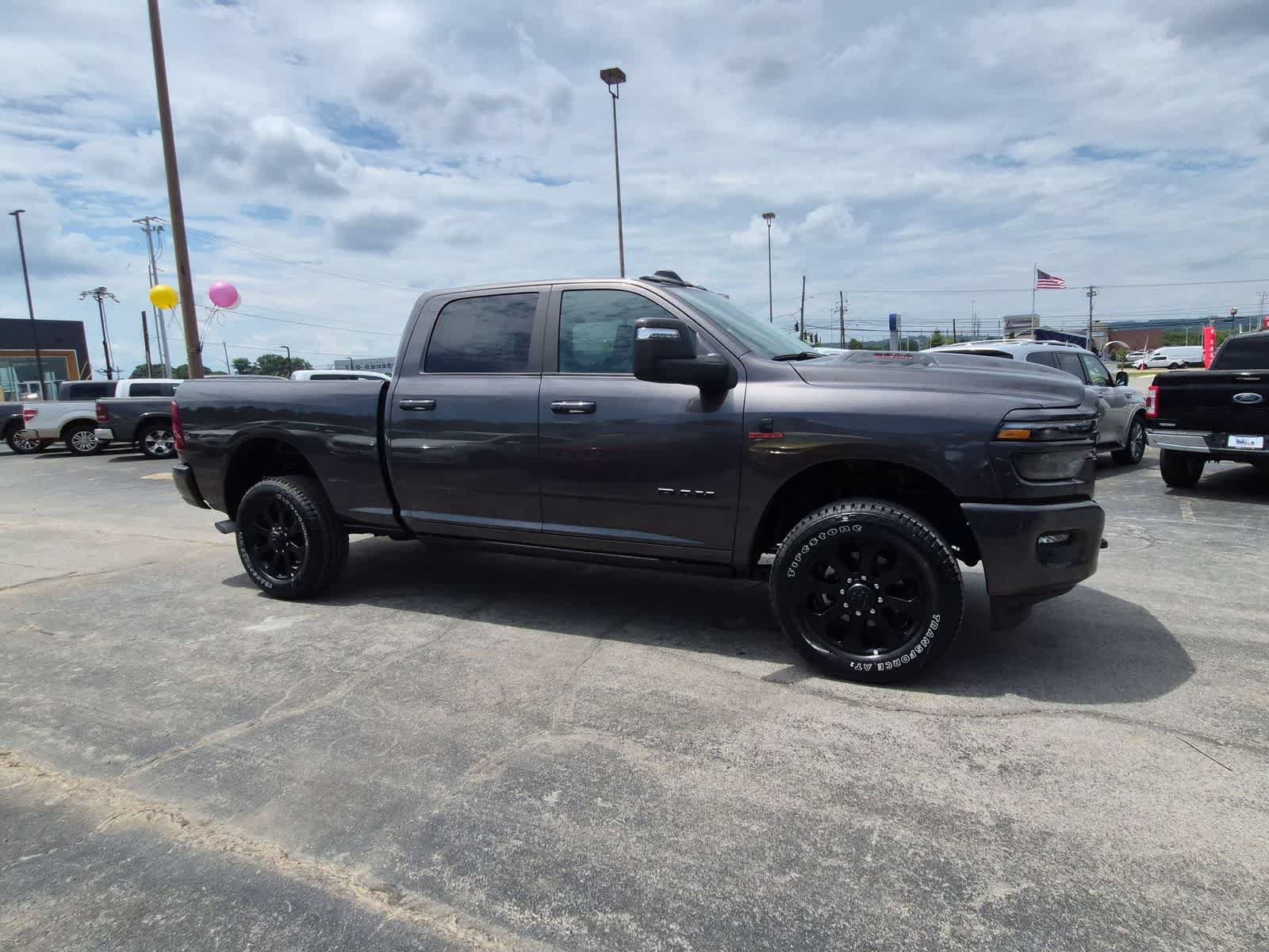 New 2026 RAM 2500 Laramie AWD/4WD image 7