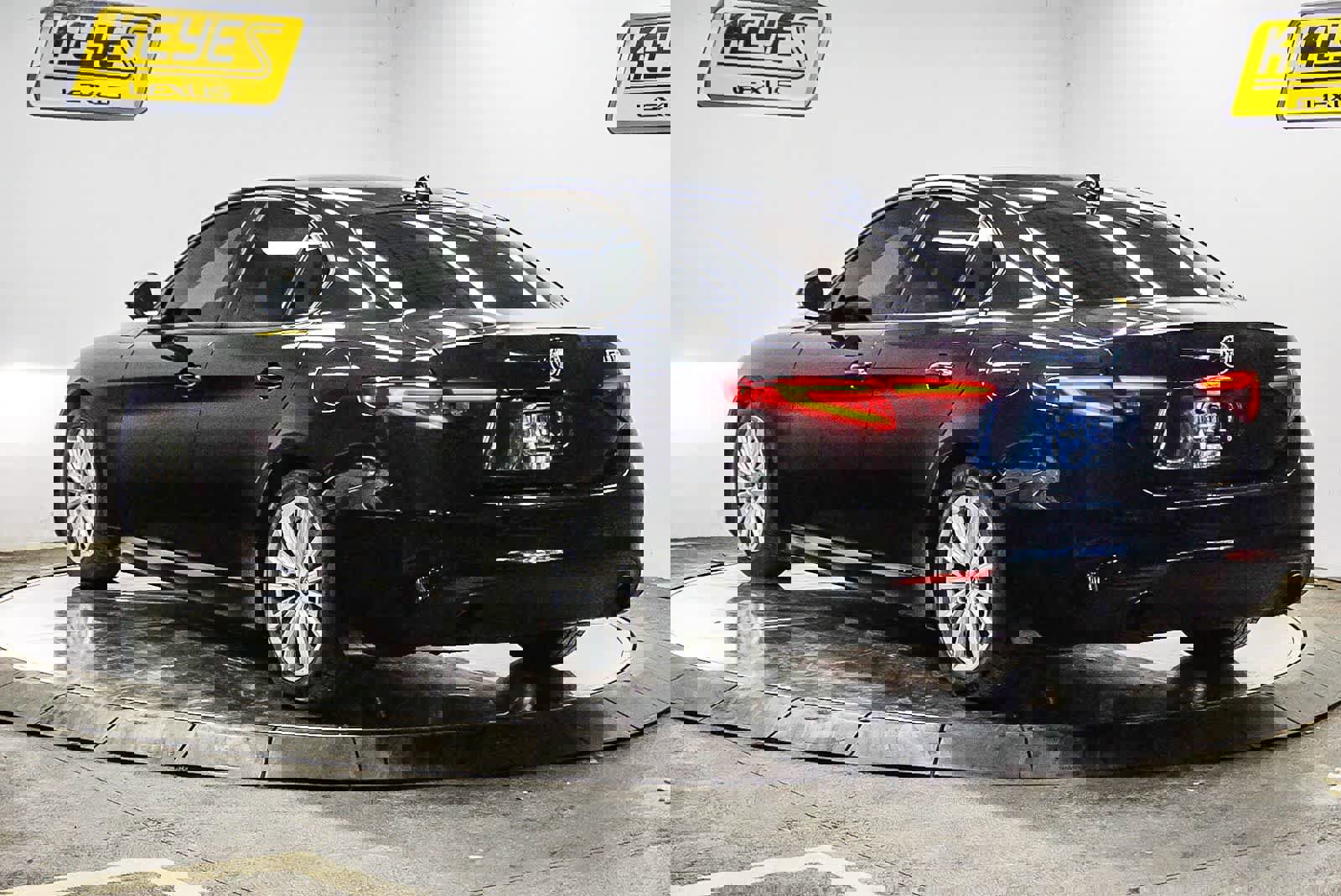 Used 2022 Alfa Romeo Giulia Sprint image 2