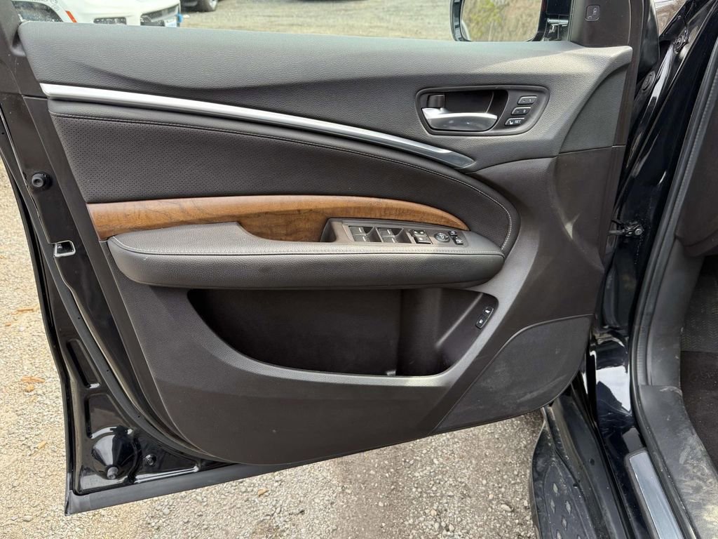 Used 2020 Acura MDX SH-AWD w/ Technology Package image 11