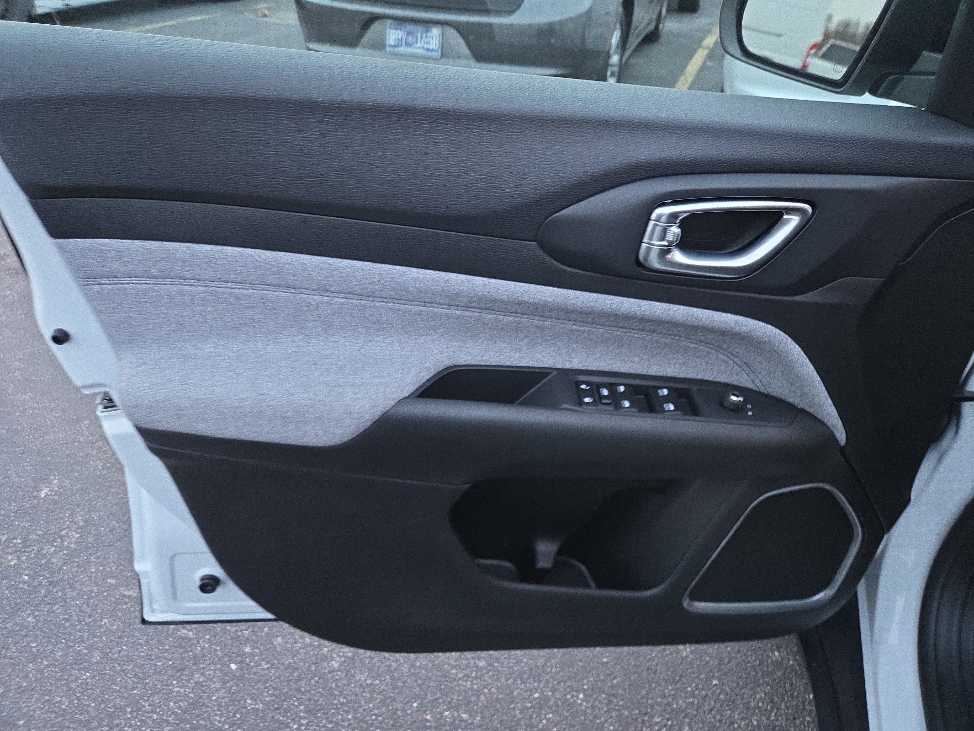 New 2026 Jeep Compass Latitude image 5