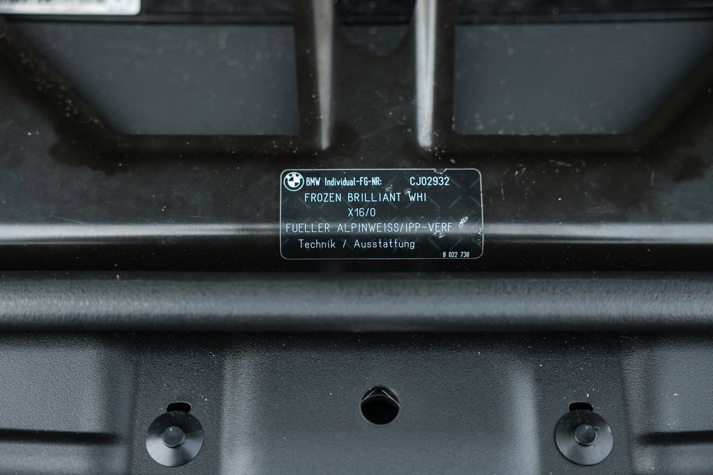 Used 2022 BMW M4 Competition w/ M Carbon Exterior Package image 34