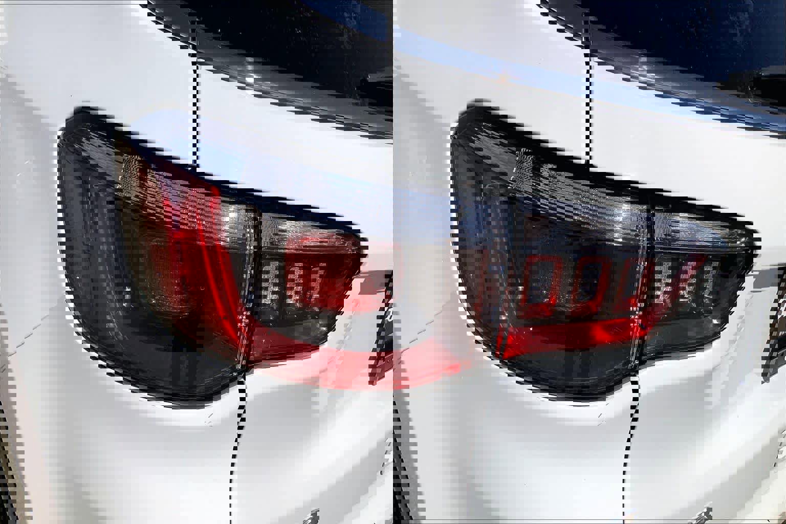 Used 2023 Jeep Compass Sport image 32