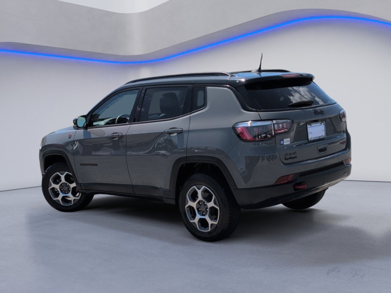 Used 2022 Jeep Compass Trailhawk w/ Sun and Sound Group AWD/4WD image 9