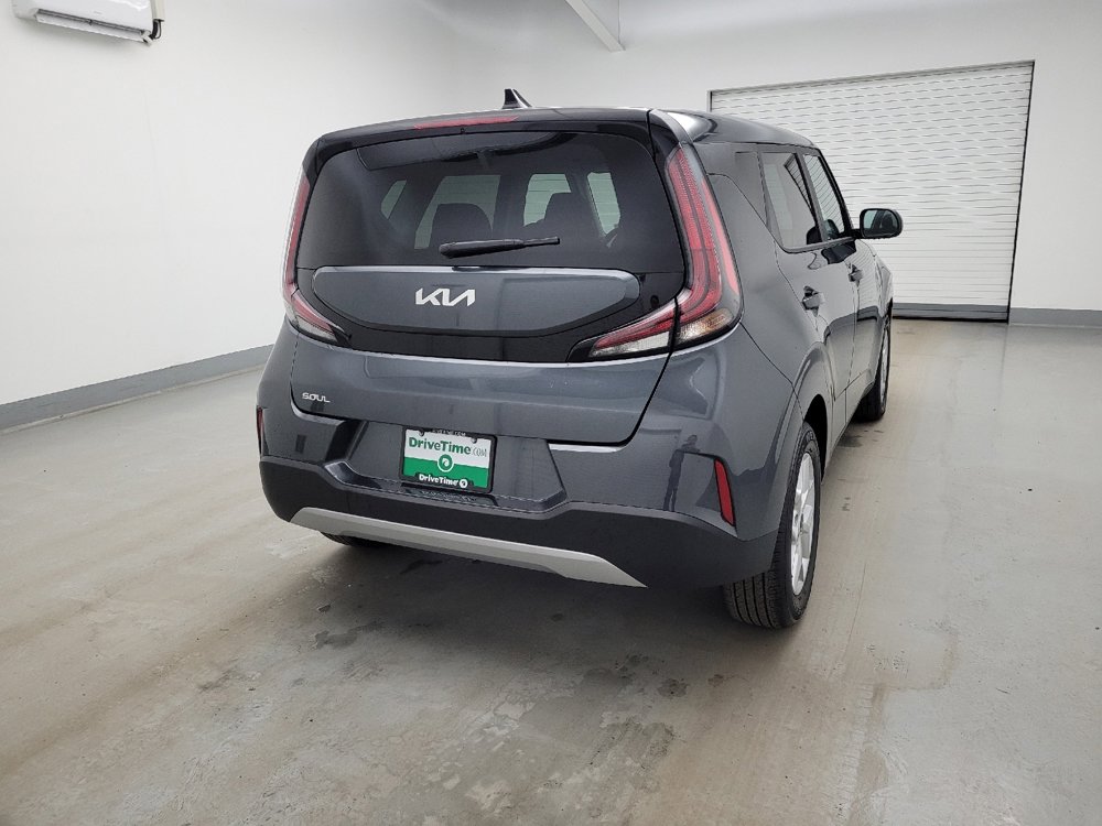 Used 2025 Kia Soul LX image 7