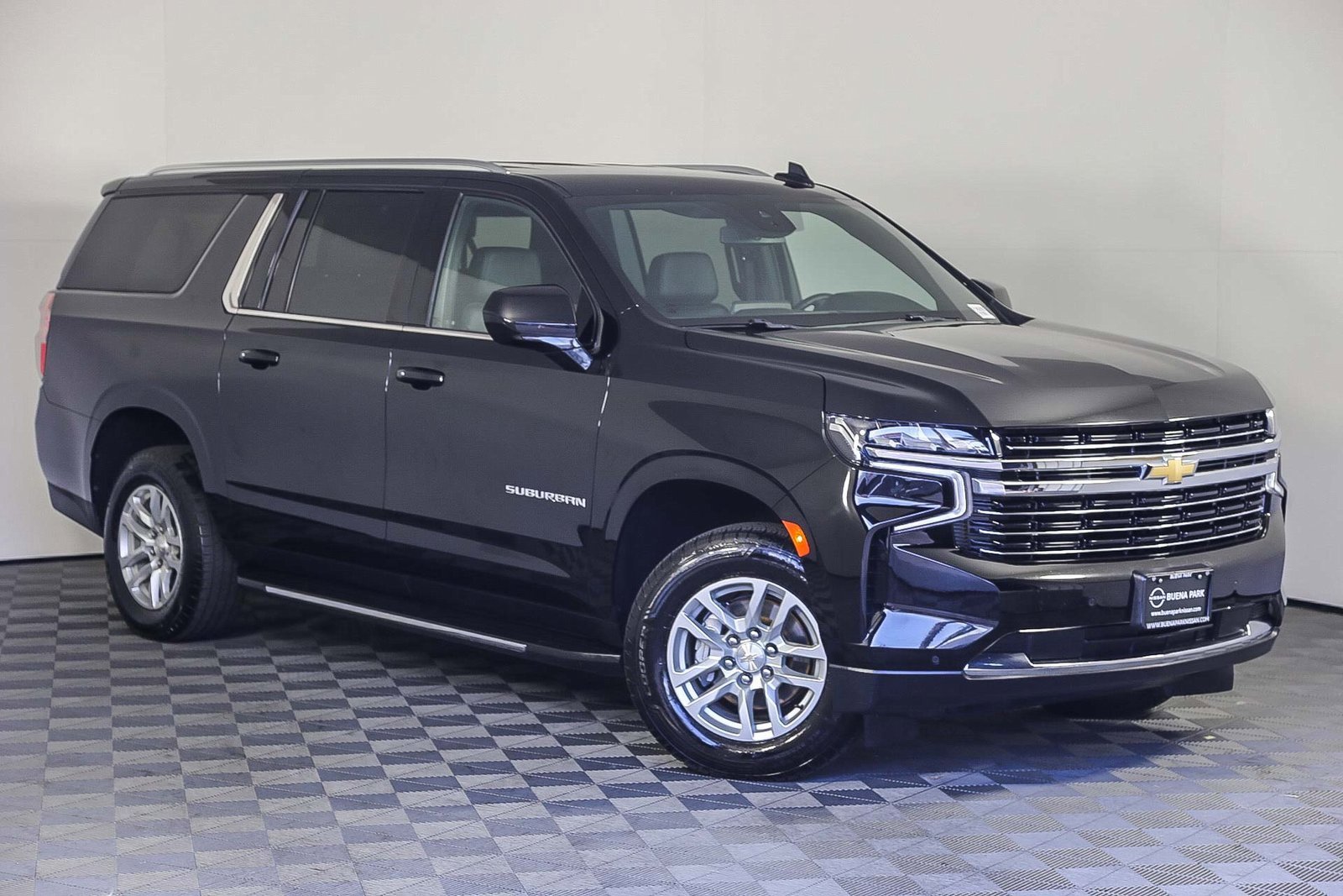 Used 2023 Chevrolet Suburban LT