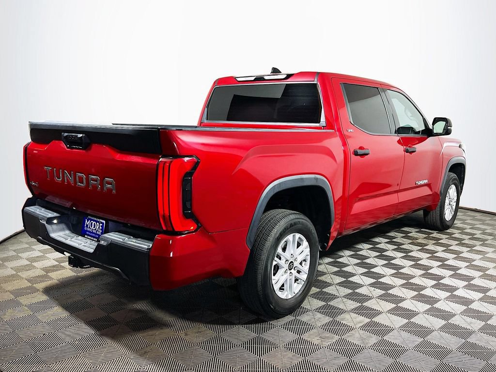 Used 2022 Toyota Tundra SR5 w/ SR5 Convenience Package AWD/4WD image 7