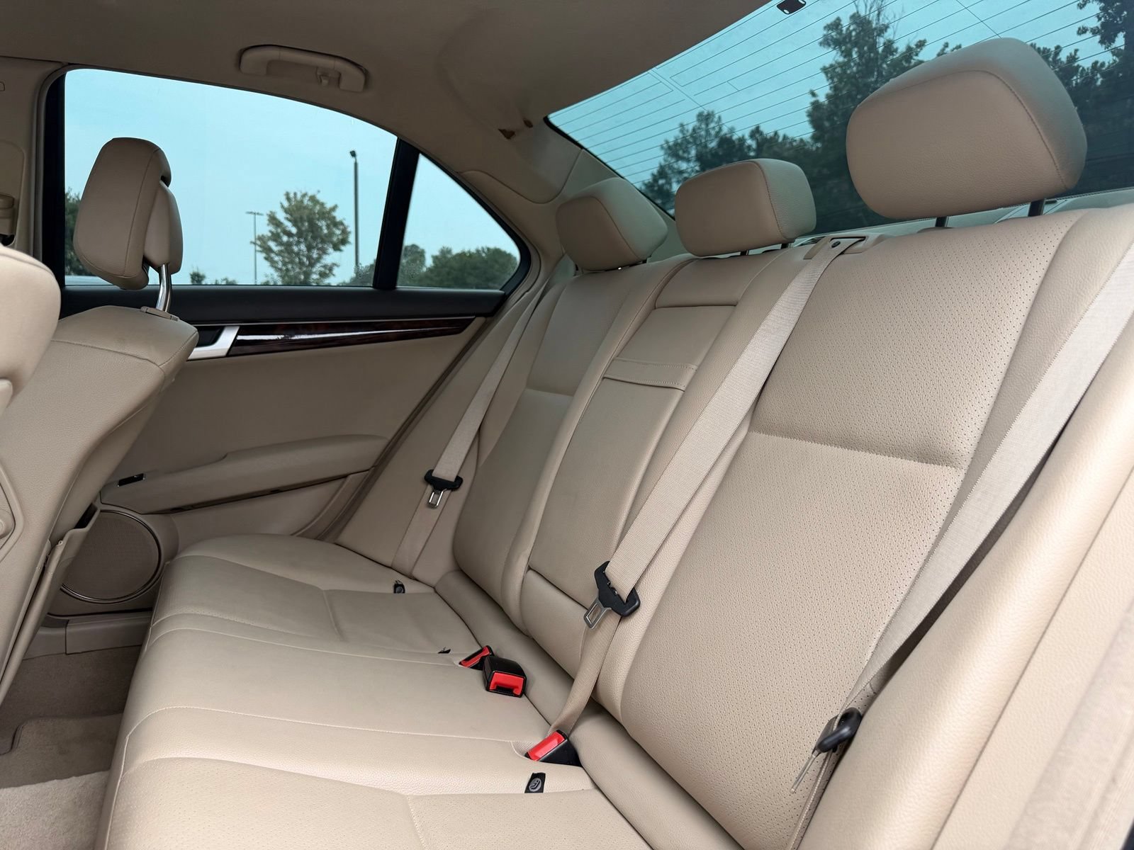 Used 2014 Mercedes-Benz C 250 Sedan image 27