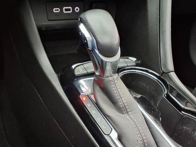 Used 2022 Buick Encore GX Essence w/ Experience Buick Package FWD image 14
