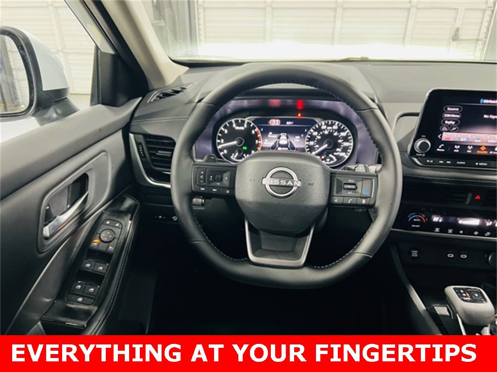 New 2026 Nissan Rogue SV image 5