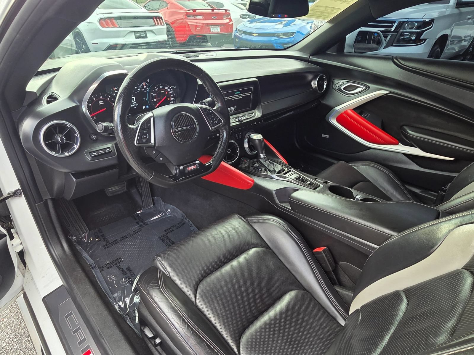 Used 2016 Chevrolet Camaro SS RWD image 13