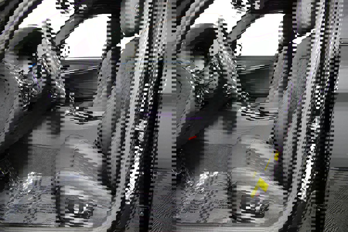 Used 2023 BMW 530e 530e w/ M Sport Package image 26