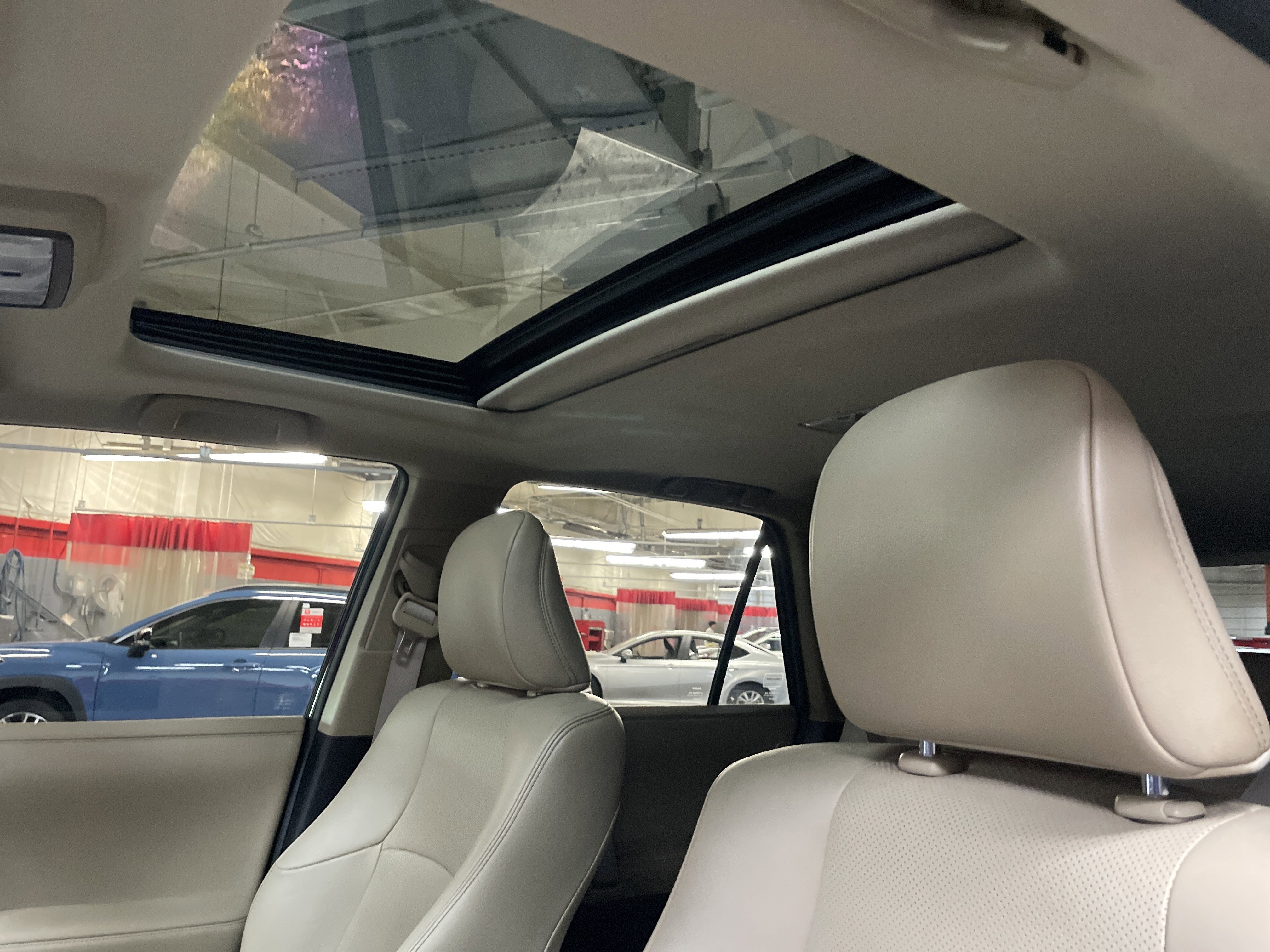 Used 2016 Toyota 4Runner Limited AWD/4WD image 28