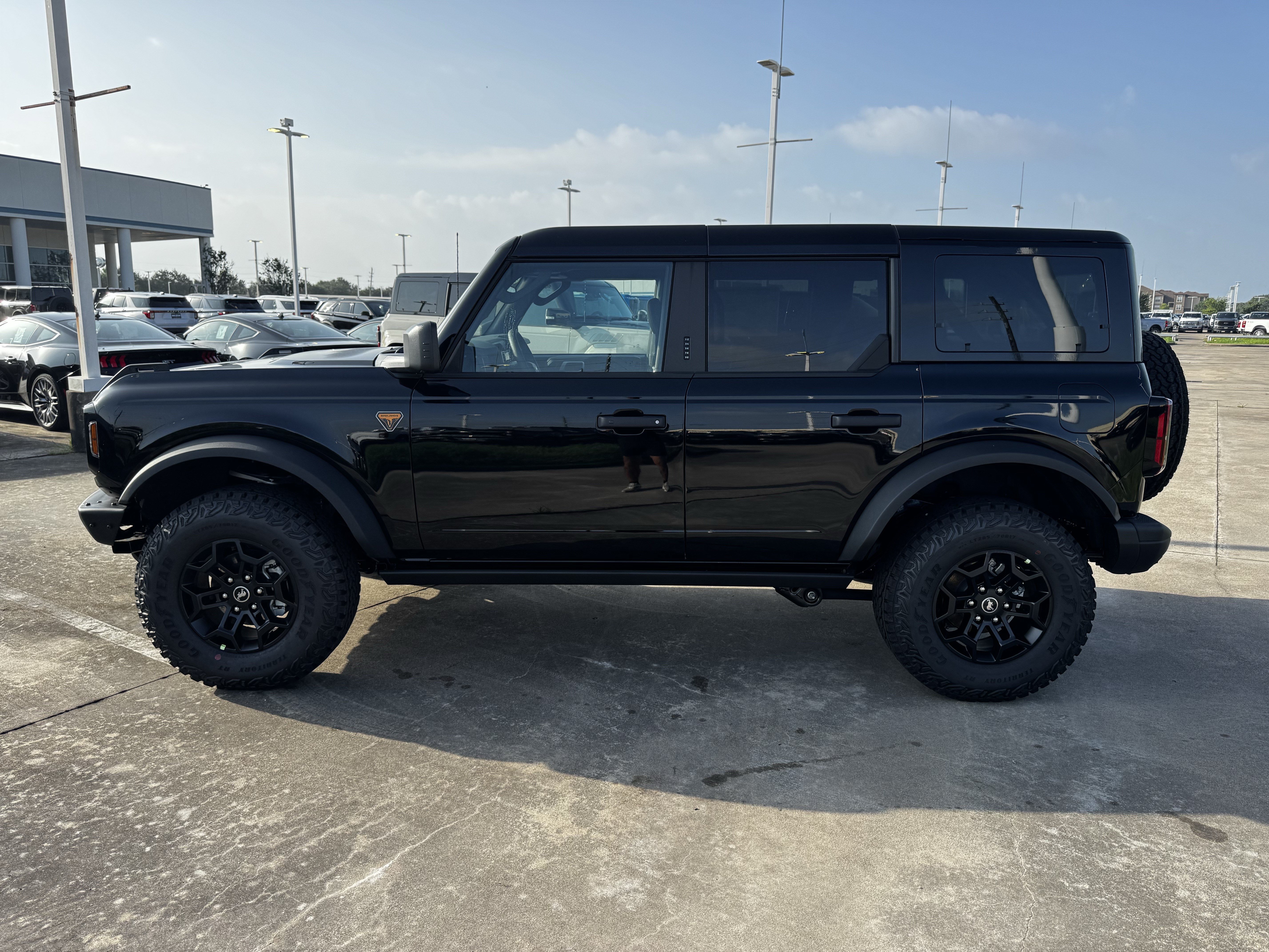 New 2026 Ford Bronco Badlands AWD/4WD image 7