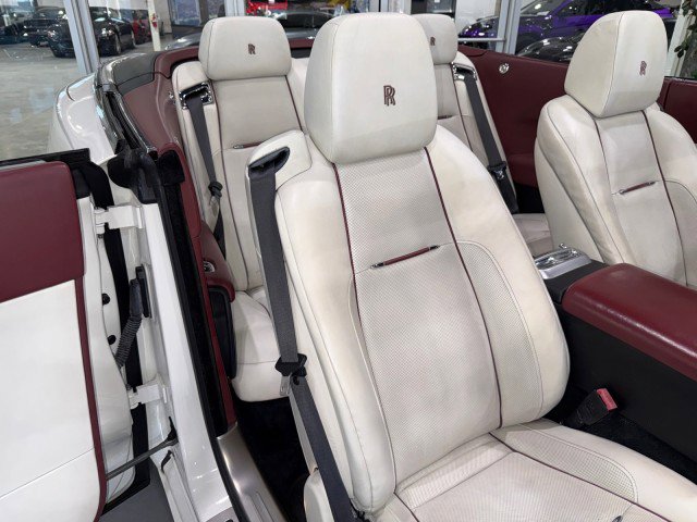 Used 2017 Rolls-Royce Dawn image 67
