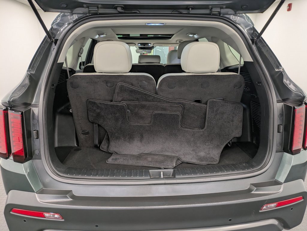 Used 2022 Kia Sorento S w/ Panoramic Sunroof Package image 24
