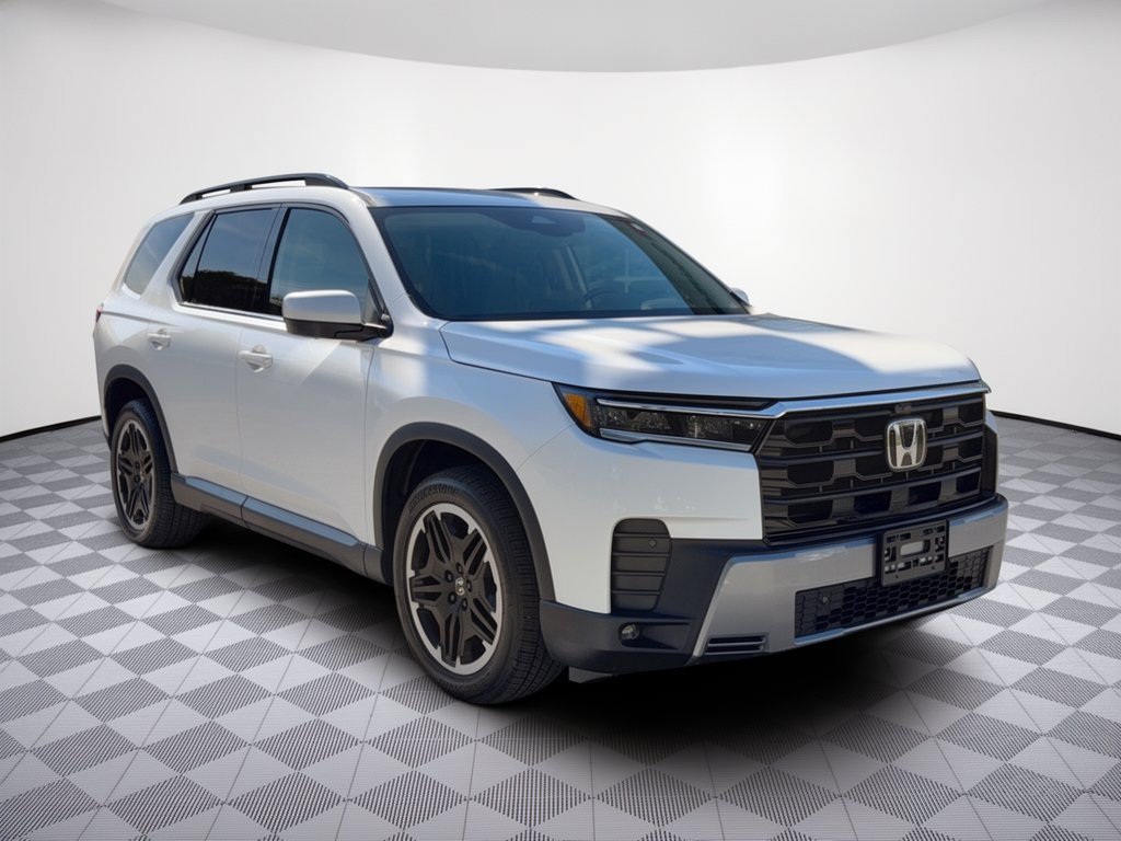 Used 2026 Honda Pilot Touring image 7