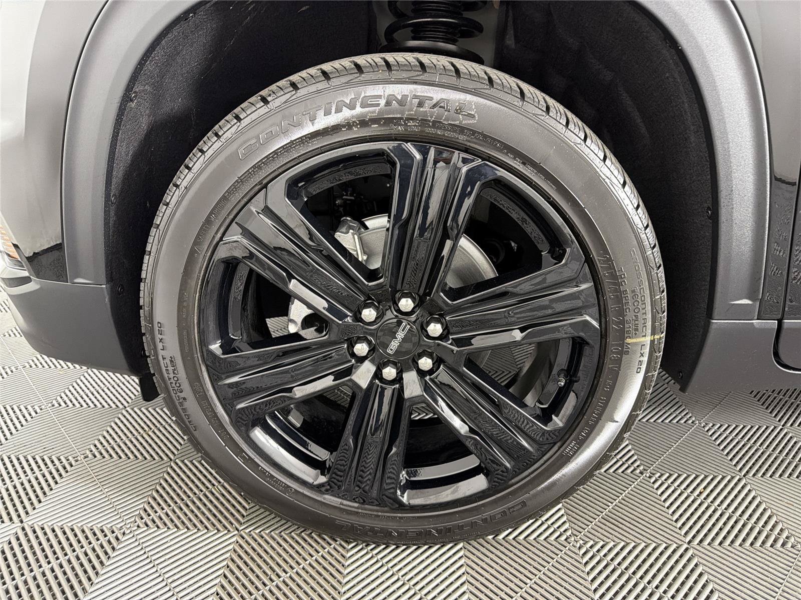 New 2026 GMC Acadia Elevation w/ Black Edition FWD image 8