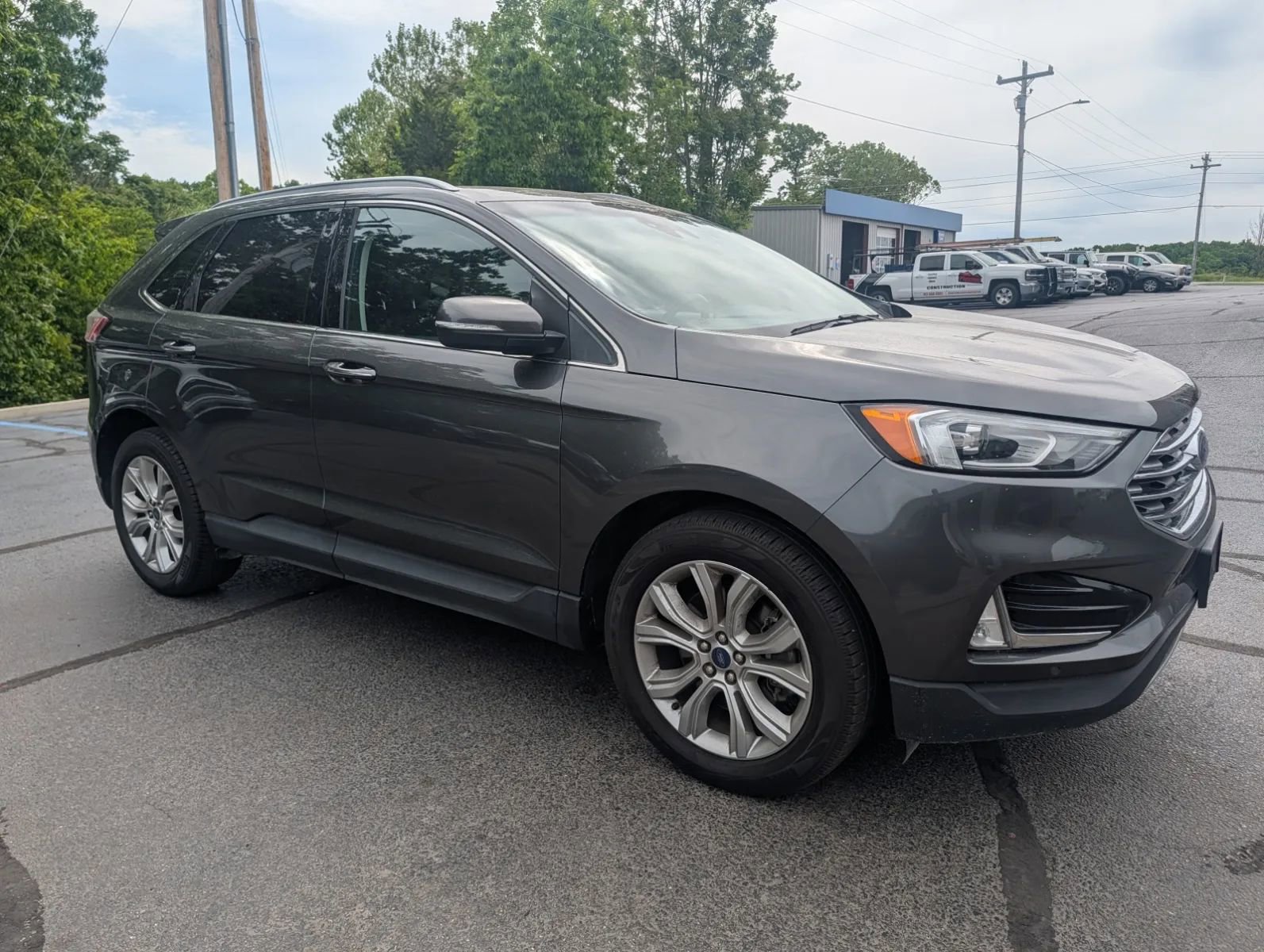 Used 2020 Ford Edge Titanium AWD/4WD image 5