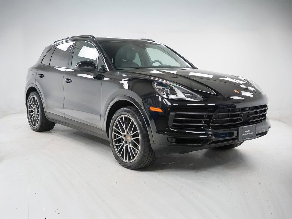 Certified 2023 Porsche Cayenne Platinum Edition image 8